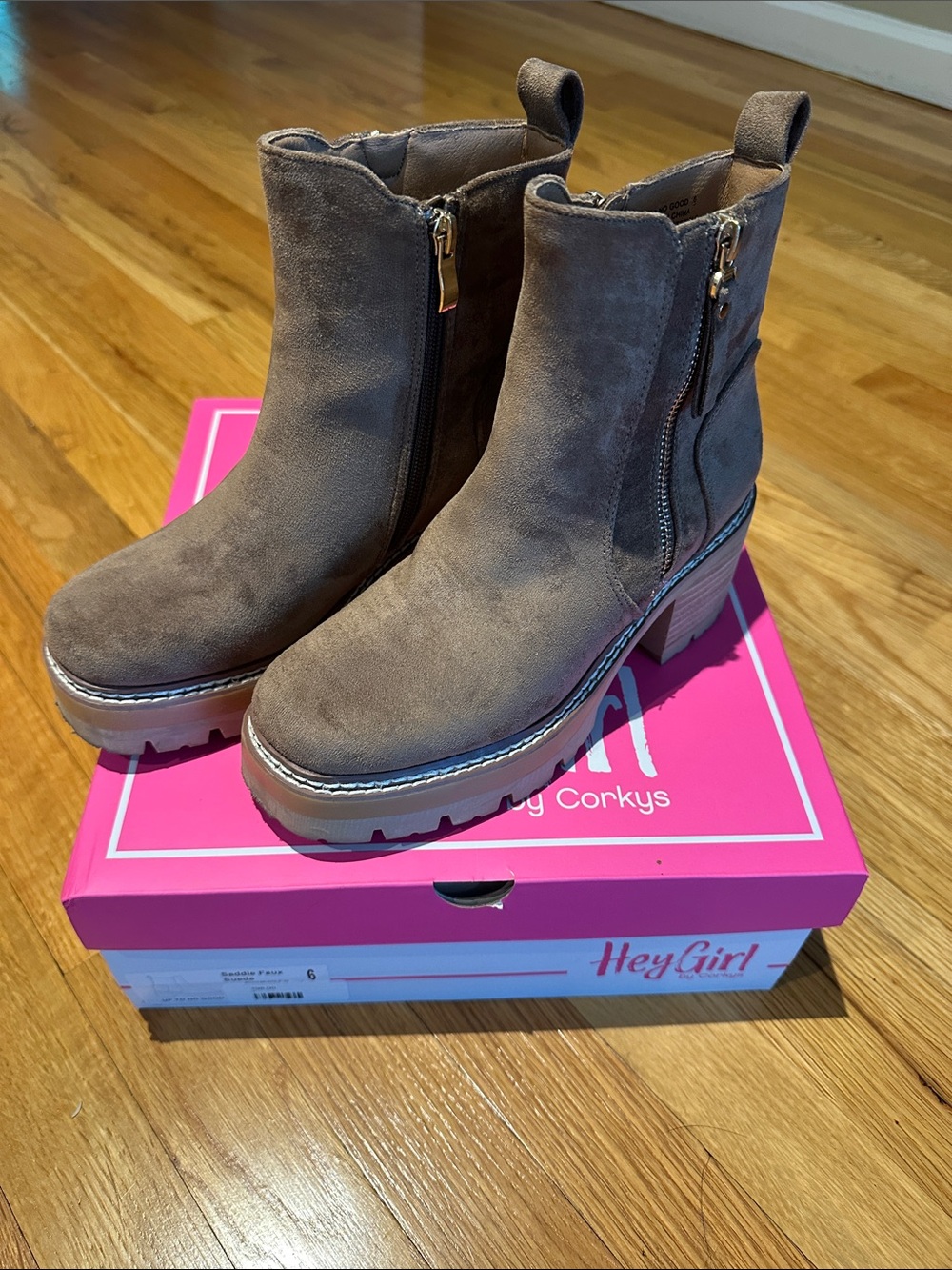 Hey Girl by Corky’s boots